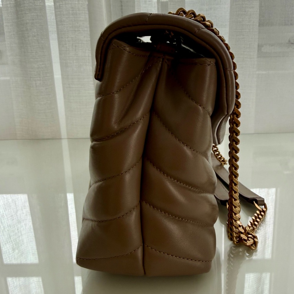 Saint Laurent Small Loulou Chain bag - Picture 7 of 16